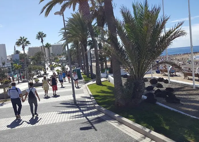 アパート Bamboli Holidays *